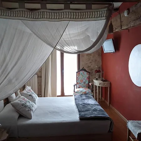 Xana Country house
